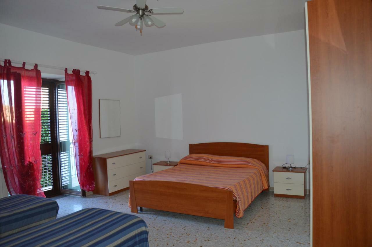 B&B Incantevole Vicolo Piraino Eksteriør billede
